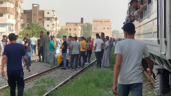 مصرع شخصين صدمهما