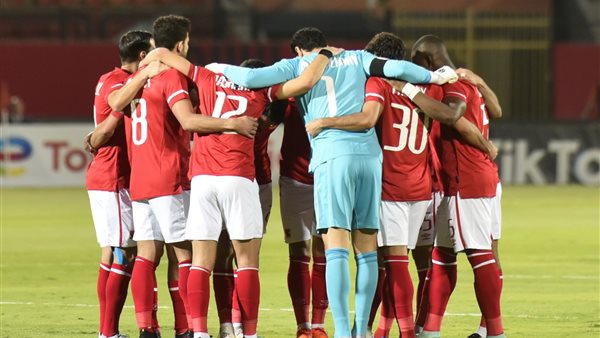 لاعبو النادي الأهلي