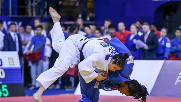 فرح شرف لاعبة المنتخب