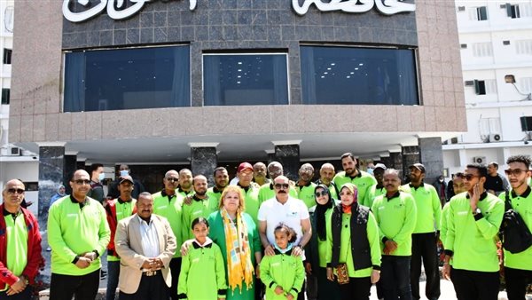 محافظ أسوان