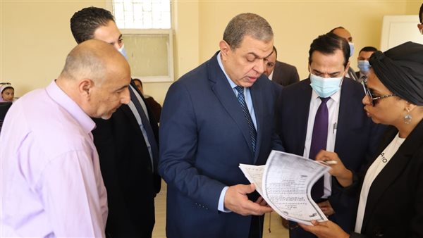 وزير القوى العاملة