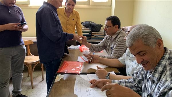 جانب من عمليات الترشح