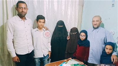 البيت كله حافظ لكتاب الله.. أسرة تُبدع في قراءة القرآن ببني سويف|صور وفيديو 