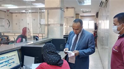 نائب محافظ المنيا يتابع منظومة البناء داخل المركز التكنولوجي