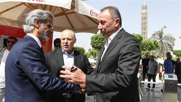 محمود الخطيب مع رئيس