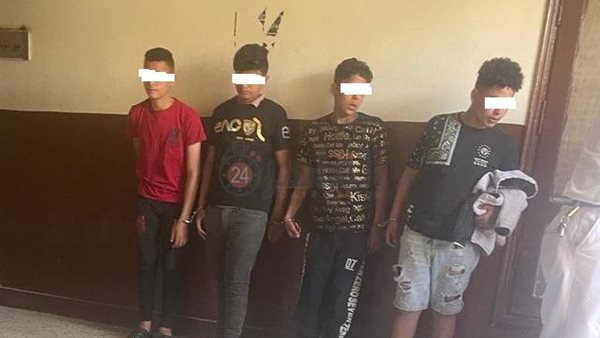 الصبية المتهمون بمضايقة