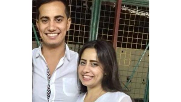 مارينا وشقيقها التوأم