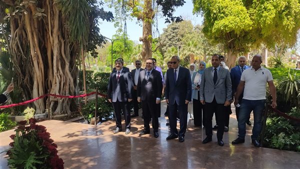 محافظ القليوبية وسفير