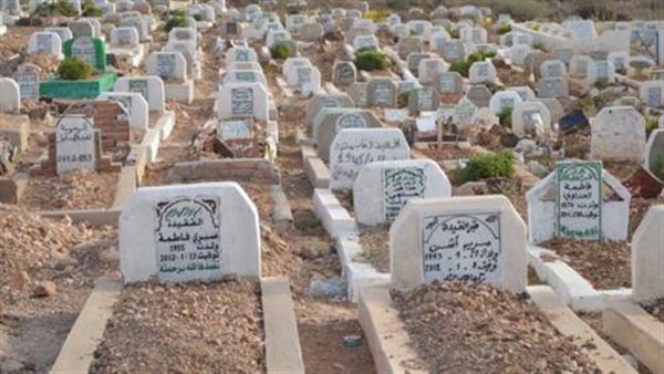 حكم زيارة القبور