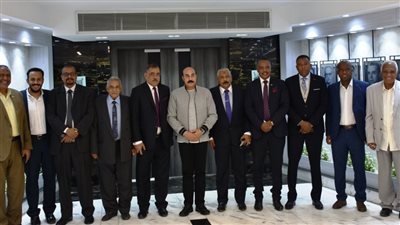 بعد عودة نادى أسوان للدوري.. المحافظ يهنئ مجلس الإدارة والجهاز الفني واللاعبين