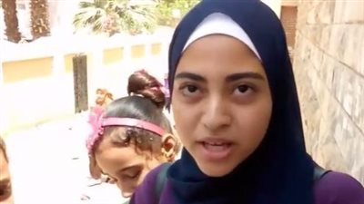 سهل وفي مستوى الطالب المتوسط.. فرحة بين طلاب أولى ثانوي عقب أداء امتحان اللغة العربية |بث مباشر 