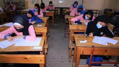 ننشر المواد الدراسية بالصف الأول الثانوي في نظام البكالوريا