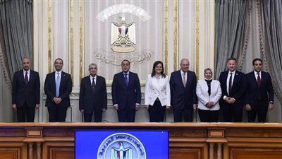 مدبولي يشهد توقيع مذكرة لإنتاج الطاقة النظيفة بالمنطقة الاقتصادية لقناة السويس بالسخنة