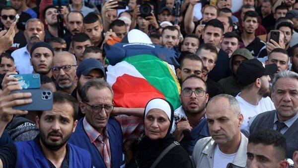 تشييع جثمان شيرين