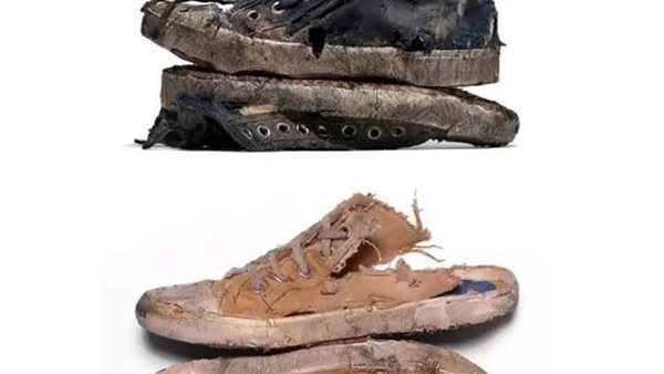 الأحذية المعروضة