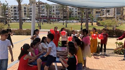 تلاميذ الصف الرابع الابتدائي يحتفلون بالإجازة في حدائق ومتنزهات بورسعيد | صور