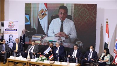 الصحة تحتفل باليوم العالمي للتمريض.. والنواب: خروج قانون المسؤولية الطبية من البرلمان خلال شهر