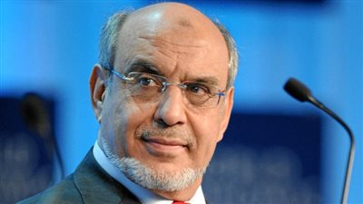 إعلام تونسي: الأمن يحتجز رئيس الوزراء الأسبق