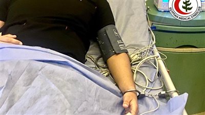 أقيل المدير قبل أيام بسبب الإهمال.. مفاجأة في واقعة التعدي على طبيب بمستشفى القاهرة الجديدة