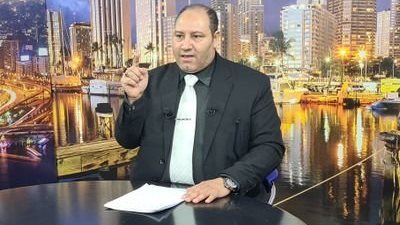 بعد تبرعه بـ 70 ألف جنيه لبناء مسجد.. مصرع إعلامي و3 من أسرته في حادث سير | بث مباشر