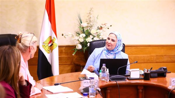 الدكتور نيفين القباج