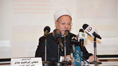 المفتي يوضح حكم لقب المرشد كما يقال لقائد الإخوان