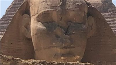 أول تعليق من الأعلى للآثار عن نوم تمثال أبو الهول 