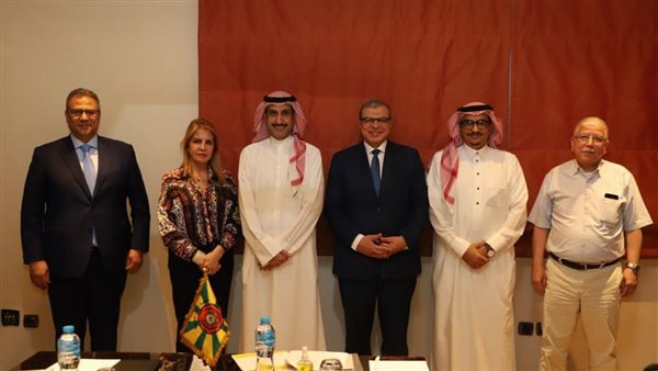 سعفان خلال اجتماع