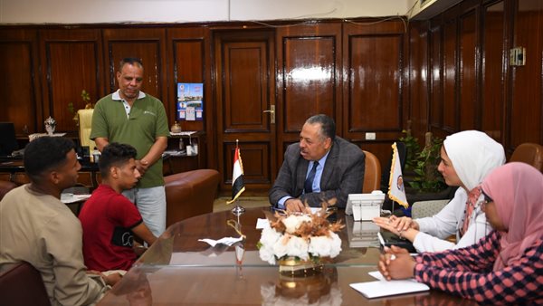 سكرتير محافظة قنا