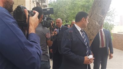 وزير الخارجية وعمرو موسى يقدمان واجب العزاء لأسرة الكاتب الصحفي صلاح منتصر | بث مباشر