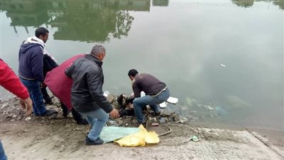 بعد 6 ساعات من عمليات البحث.. انتشال جثمان غريق بأسوان