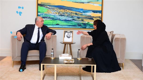 وزير الزراعة وسفيرة