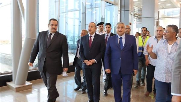 وزير الطيران