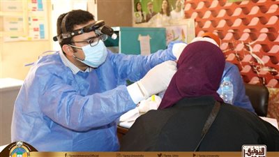 صرف الأدوية مجانا.. علاج 1412 حالة في قافلة جامعة طنطا الطبية بسمنود