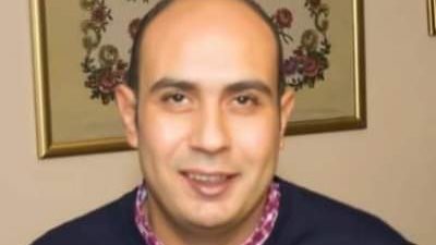 مصرع عقيد شرطة وزوجته في حادث تصادم مروع بالغردقة | صور