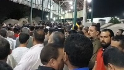 دهسته سيارة مسرعة... تشييع جثمان مسن لقى مصرعه في حادث أليم بالمحلة