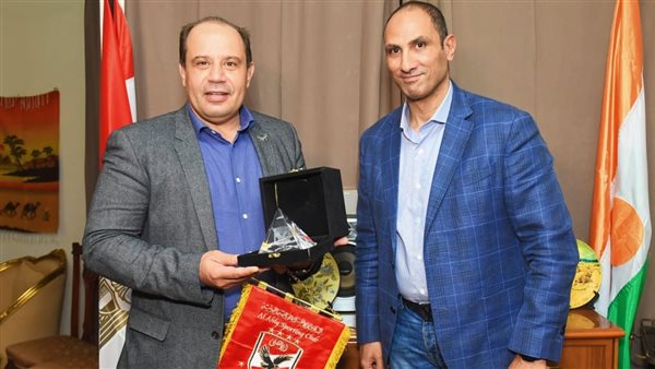 ياسر لبيب وسفير مصر