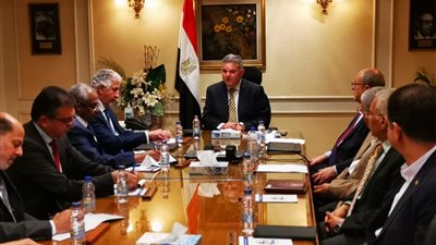 قطاع الأعمال: تسجيل 1100 شركة بإجمالي 18 ألف منتج بالكتالوج الإلكتروني