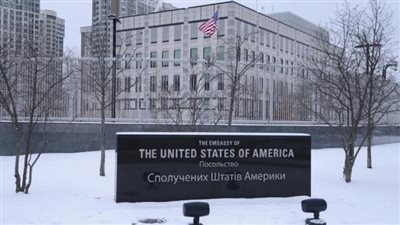 بعد غلق 3 أشهر.. الخارجية الأميركية تعلن عودة سفارتها في كييف إلى العمل