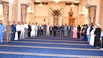 كبار الإعلاميين بالإذاعات الإسلامية: مصر بلد المساجد والمآذن 