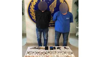 القبض على عاطلين كونا تشكيلًا عصابيًا لسرقة رواد البنوك بالتجمع 