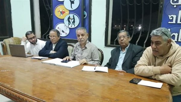 جانب من الندوة 