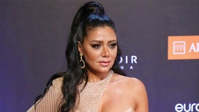 رانيا يوسف بعد حصولها على الإقامة الذهبية في دبي: مش ملاحقة على الخروجات والعزومات والشوبينج 