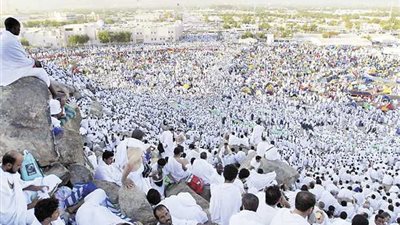 دار الإفتاء تفصل في حكم حج المريض وبدائله