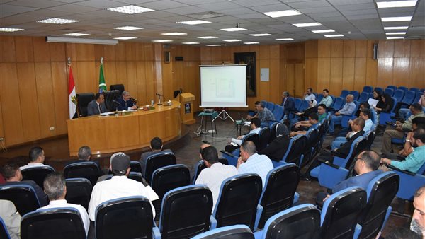 اجتماع لمناقشة مشروعات