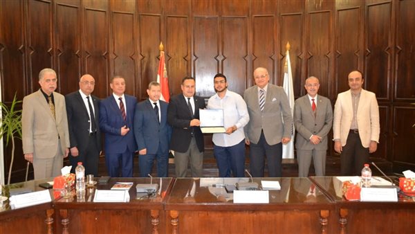 تكريم فريق إيجلز