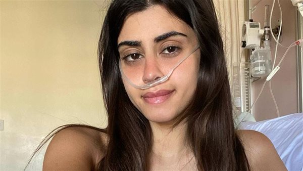 الفنانة نور طاهر