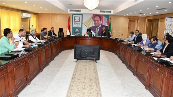 جانب من لقاء السكرتير