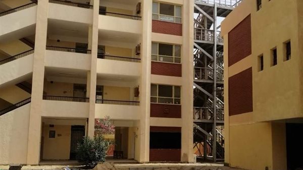 مدرسة نفذتها حياة