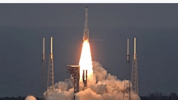 شركة بوينج تطلق كبسولة